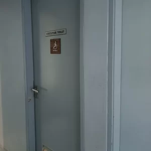 pintu_executive_toilet-cbcc3-3130_185-twebp80